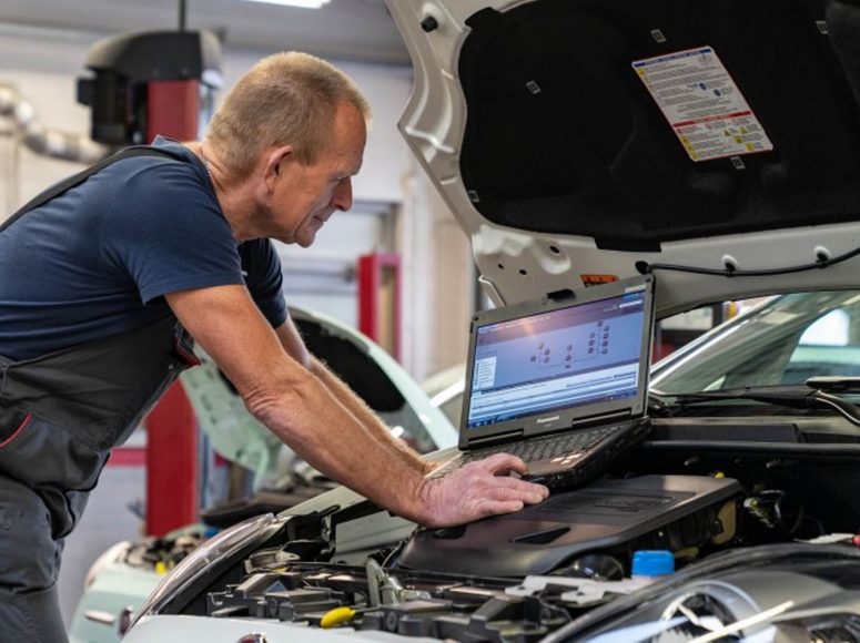 Hauptuntersuchung bei TOP Markenspezialist Autohaus Degener. Spezialist für Peugeot , Citroën
